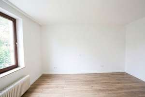 Platz für Ihre Visionen: Leerstehende 4-Zimmer-Wohnung mit optimaler Aufteilung in Eilendorf! – Die vollständige Adresse der Immobilie erhältst du vom Anbieter., 52080 Eilendorf, Aachen – Vorschaubild 19