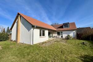 Lichtdurchflutetes Einfamilienhaus in bester Wohnlage in Ehmen! – Die vollständige Adresse der Immobilie erhältst du vom Anbieter., 38442 Ehmen, Wolfsburg – Vorschaubild 2