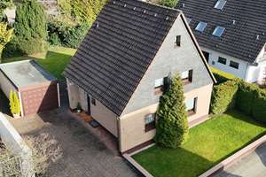 JA, zum soliden Einfamilienhaus mit Garage und gepflegten Garten in Solingen-Katternberg – Die vollständige Adresse der Immobilie erhältst du vom Anbieter., 42657 Burg/Höhscheid, Solingen – Vorschaubild 2