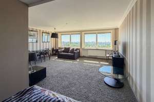 Helle 1-Zimmer-Wohnung mit Weitblick über Hamburg – Hamburger Straße 3, 22083 Barmbek-Süd, Hamburg – Vorschaubild 3