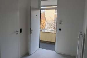 Modern, renoviert & sofort verfügbar – 2-Zimmer-Wohnung in München-Johanneskirchen – Freischützstr. 98, 81927 Johanneskirchen, München – Vorschaubild 3