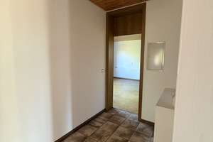 Großzügige 5-Zimmer-Splitlevel-Wohnung mit 153 m², Balkon, Garten und Kaminofen – Kirchweg 8, 75323 Bad Wildbad – Vorschaubild 17