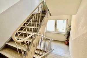 Gepflegte 4 - Zimmerwohnung mit 2 x Balkon in der Mitte Wiesbadens! – Bülowstrasse 7, 65195 Wiesbaden – Vorschaubild 18