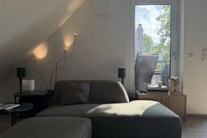 Lichtdurchflutete Dachgeschosswohnung mit sonniger Dachterrasse – Vogesenstr 15c, 81825 Waldtrudering, München – Vorschaubild 5