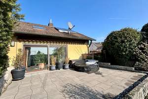 Schönes Einfamilienhaus in toller Lage in Erlangen-Bruck – Die vollständige Adresse der Immobilie erhältst du vom Anbieter., 91058 Bachfeld, Erlangen – Vorschaubild 2