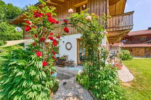 Wunderschönes Einfamilienhaus mit weitläufigem Garten in grüner Lage – ideal für Familien – Die vollständige Adresse der Immobilie erhältst du vom Anbieter., 83714 Miesbach – Vorschaubild 3
