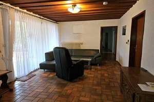 "Dornröschenschlaf": Großer Bungalow mit Sanierungsbedarf in ruhiger Lage von Hiltpoltstein – Die vollständige Adresse der Immobilie erhältst du vom Anbieter., 91355 Hiltpoltstein – Vorschaubild 5