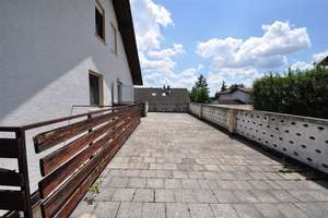 ***Zweifamilienhaus mit ELW in bevorzugter Lage von Gründau** – Hühnerberg 20, 63584 Gründau – Vorschaubild 3