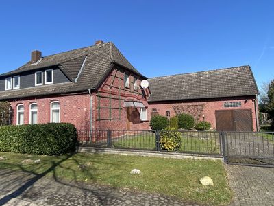 BESONDERS! Eigentumswohnung im historischen Bauernhaus + Anbau m. Garage, ca. 800m² Grundstücksteil