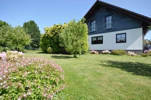 Gepflegtes, freistehendes Einfamilienhaus im modernen Landhausstil mit wunderschönem Garten... – Die vollständige Adresse der Immobilie erhältst du vom Anbieter., 38379 Wolsdorf – Vorschaubild 2