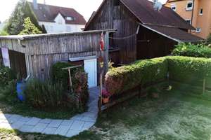 Grüne Oase mit Zukunft: Vielseitiges Mehrfamilienhaus, weitläufiger Garten und Anbau mit Potential – Die vollständige Adresse der Immobilie erhältst du vom Anbieter., 70439 Stammheim-Mitte, Stuttgart – Vorschaubild 28