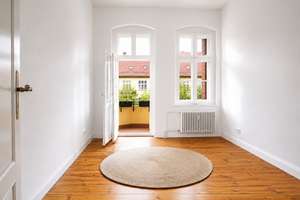 Bezugsfrei & renoviert: 3-Zimmer-Altbauwohnung mit Süd-Westbalkon nahe Schloss Charlottenburg – Die vollständige Adresse der Immobilie erhältst du vom Anbieter., 10589 Charlottenburg, Berlin – Vorschaubild 4