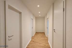 Frisch sanierte 2-Raum-Wohnung mit Loggia in Grünau – Schönauer Ring 39, 4205 Schönau, Leipzig – Vorschaubild 2