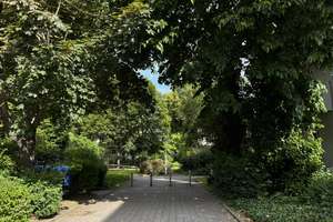 Charmante 3-Zimmer-Altbauwohnung mit zwei Balkonen und großem Gemeinschaftsgarten in Prenzlauer Berg – Die vollständige Adresse der Immobilie erhältst du vom Anbieter., 10407 Prenzlauer Berg, Berlin – Vorschaubild 14