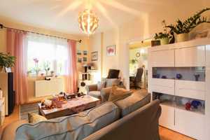 Gepflegtes Zweifamilienhaus mit sonnigem Garten in guter Vorstadtlage – Berlin – Vorschaubild 2