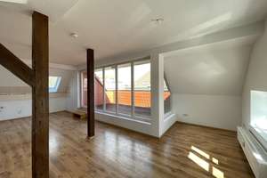 Traumhafte 4-Zimmer-Maisonette-Wohnung im beliebten Encke-Carré! – Die vollständige Adresse der Immobilie erhältst du vom Anbieter., 39110 Stadtfeld West, Magdeburg – Vorschaubild 2