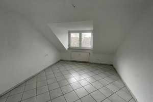 Schöne, helle 3-Zimmer-DG-Wohnung in Heilbronn-Böckingen, Eduard-Bader-Strasse – Eduard-Bader-Strasse 37, 74080 Böckingen, Heilbronn – Vorschaubild 9