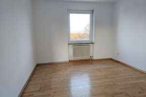 Charmante, familienfreundliche 4-Zimmer-Wohnung mit Loggia & Garage in begehrter Lage am Südklinikum – Die vollständige Adresse der Immobilie erhältst du vom Anbieter., 90473 Langwasser Südost, Nürnberg – Vorschaubild 12