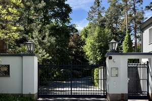 Bezugsfreies Luxusanwesen mit Poolhaus und großem Privatgarten in Bester Lage – Die vollständige Adresse der Immobilie erhältst du vom Anbieter., 90768 Oberfürberg, Eschenau, Fürth – Vorschaubild 100