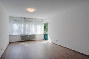 Gepflegte 3-Zimmer-Wohnung mit West-Balkon und Blick ins Grüne – attraktive Lage in RT-Hohbuch – 72762 Reutlingen-Mitte, Reutlingen – Vorschaubild 3
