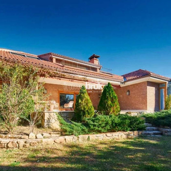 Spektakuläre freistehende Villa in La Moraleja