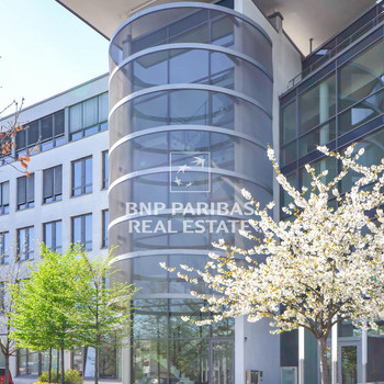 BNPPRE - Lichtdurchflutete Büroflächen im M1 Gewerbepark