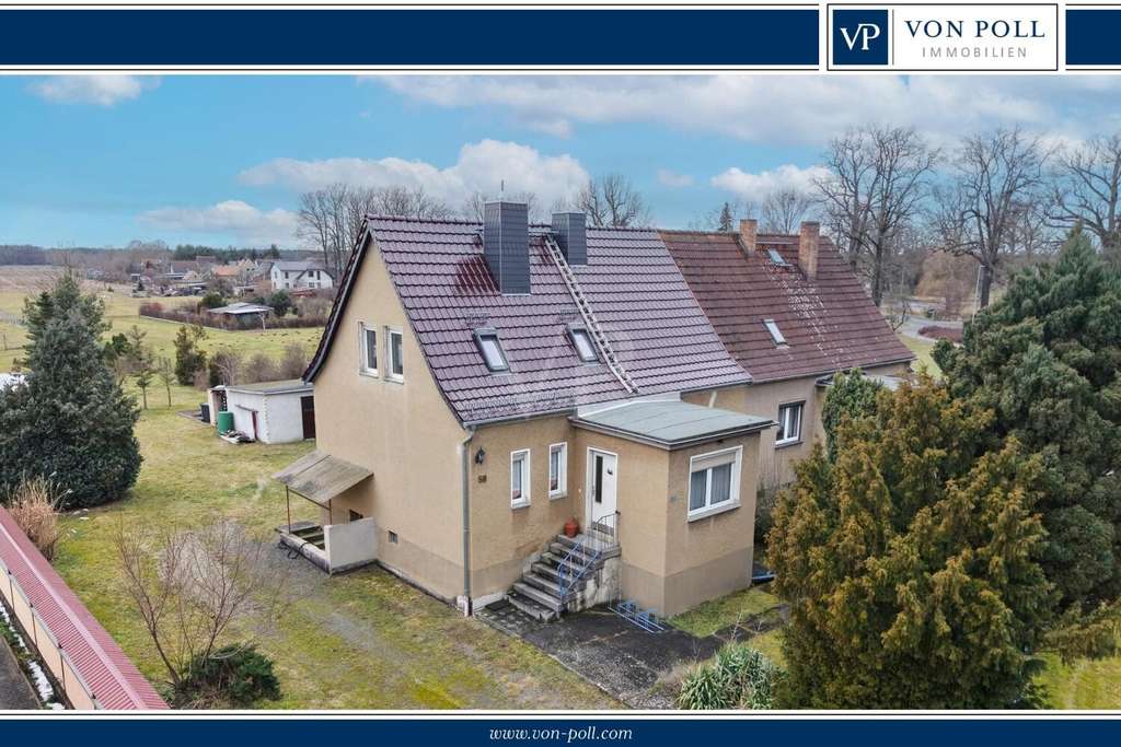 Immobilie in Hermsdorf - Ländliche Wohnidylle -  DHH mit Doppelcarport und großen Garten- und Wiesenflächen - Bild 0