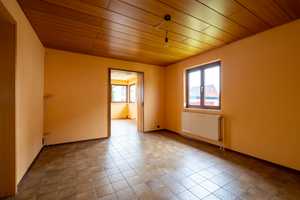FÜR HOLZLIEBHABER! Freistehendes Einfamilienhaus mit großer Garage und schönem Garten
 – Ravensburg (Kreis) – Vorschaubild 20