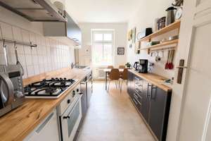 2-Zimmer-Altbauwohnung | 4. OG | Gartenhaus | Wohnküche | HWR | ruhig | Gute Lage | Wohngeld 183 €