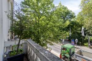 Luxuriöse sanierte Altbauwohnung in Bestlage – Mit Dachterrasse, Stellplatz und Blick ins Grüne – Die vollständige Adresse der Immobilie erhältst du vom Anbieter., 40217 Unterbilk, Düsseldorf – Vorschaubild 10
