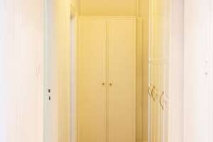 HOMESK - Sofort bezugsfreie 3-Zimmer-Altbauwohnung im Hochparterre in Westend – Reichsstraße 20, 14052 Westend, Berlin – Vorschaubild 12