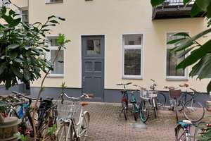 ATTRAKTIVER SOMMERPREIS! Berlin-Prenzlauer Berg im Bötzowviertel
City-Apartment in Gründerzeitaltbau – Die vollständige Adresse der Immobilie erhältst du vom Anbieter., 10407 Prenzlauer Berg, Berlin – Vorschaubild 7