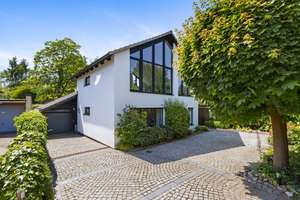 Großzügige Familienidylle mit Pool auf traumhaftem Südwestgrundstück – Die vollständige Adresse der Immobilie erhältst du vom Anbieter., 22179 Bramfeld, Hamburg – Vorschaubild 2