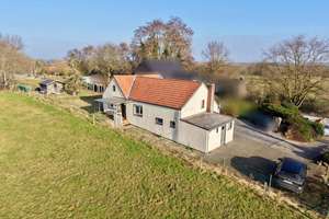 Reserviert! Wohnen mit freier Aussicht – Alte Heerstraße 65b, 47559 Kranenburg – Vorschaubild 1