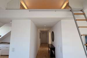 Stilvolle Dachgeschosswohnung mit Balkon und Blick über München – Konstanzer Straße 36, 80809 Am Riesenfeld, München – Vorschaubild 13