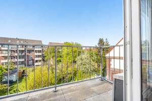 Dachgeschosswohnung in umfangreich modernisiertem 3-Parteienhaus mit Altbauflair – Die vollständige Adresse der Immobilie erhältst du vom Anbieter., 28207 Hastedt, Bremen – Vorschaubild 8