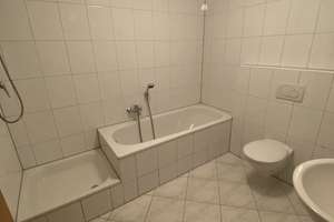 Großzügige 4-Zimmer-Wohnung mit Balkon und zwei Bädern in Mannheim-Wohlgelegen – Die vollständige Adresse der Immobilie erhältst du vom Anbieter., 68167 Neckarstadt-Ost/Wohlgelegen, Mannheim – Vorschaubild 7
