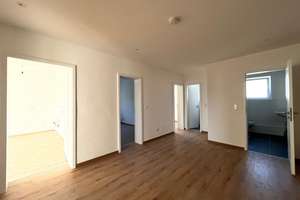 Frisch sanierte 3,5-Zimmer-Wohnung mit großem Balkon und Wohnküche in Uni-Nähe *WG-geeignet* – Berrenrather Straße 138, 50937 Sülz, Köln – Vorschaubild 2