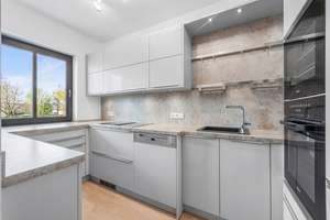 STILVOLLE 4 ZIMMER MAISONETTEWOHNUNG MIT DACHTERASSE – Die vollständige Adresse der Immobilie erhältst du vom Anbieter., 81739 Altperlach, München – Vorschaubild 8