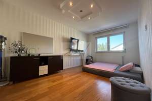LUXURIÖS SANIERTE RMH MIT SAUNA IN RUHIGER LAGE VON SACHSENHAUSEN – Die vollständige Adresse der Immobilie erhältst du vom Anbieter., 60598 Sachsenhausen-Süd, Frankfurt am Main – Vorschaubild 11