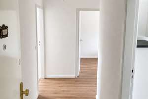 Frisch modernisierte 2-Zimmer-Wohnung in Kiel-Suchsdorf | WG-geeignet – Sylter Bogen 18, 24107 Suchsdorf, Kiel – Vorschaubild 4