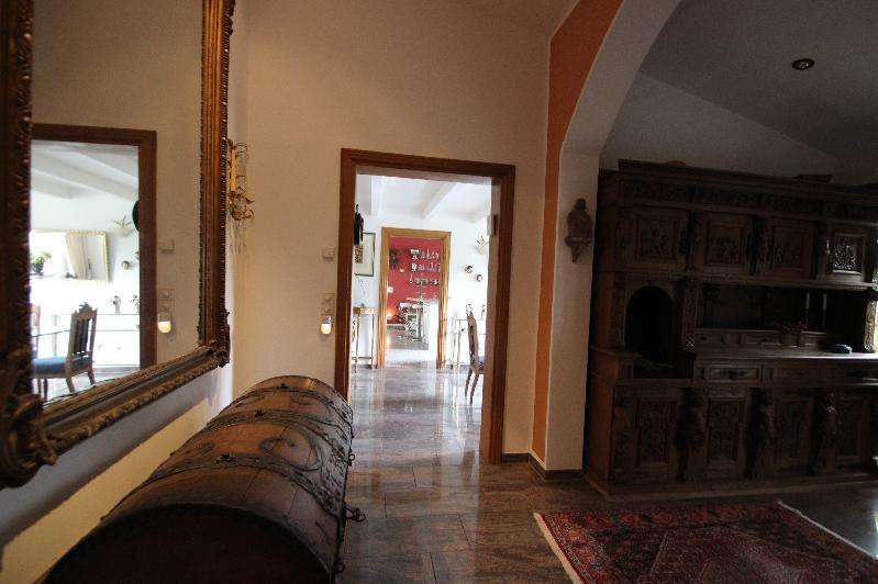 Immobilie in Rheinbreitbach - Einfamilienhaus mit Top-Ausstattung 2 Bäder ruhiger Lage Garten Garage Carport schöne Au - Bild 17