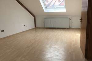 Schöner Wohnen in Zabo ! Großzügige DG-Wohnung mit perfekter Einbauküche und schickem Bad – Zerzabelshofer Hauptstraße 10, 90480 Zerzabelshof, Nürnberg – Vorschaubild 7