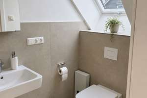 Exklusives Neubau-Penthouse mit großem Balkon, 4 Zimmer & Blick ins Grüne – Obere Dorfstraße 3, 57074 Bürbach, Siegen – Vorschaubild 9