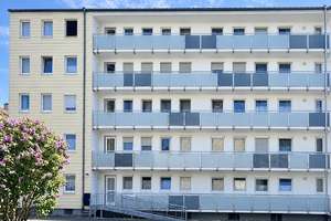 3-Zimmer-Wohnung, 4. OG, Balkon, Grafing, sucht Heimwerker