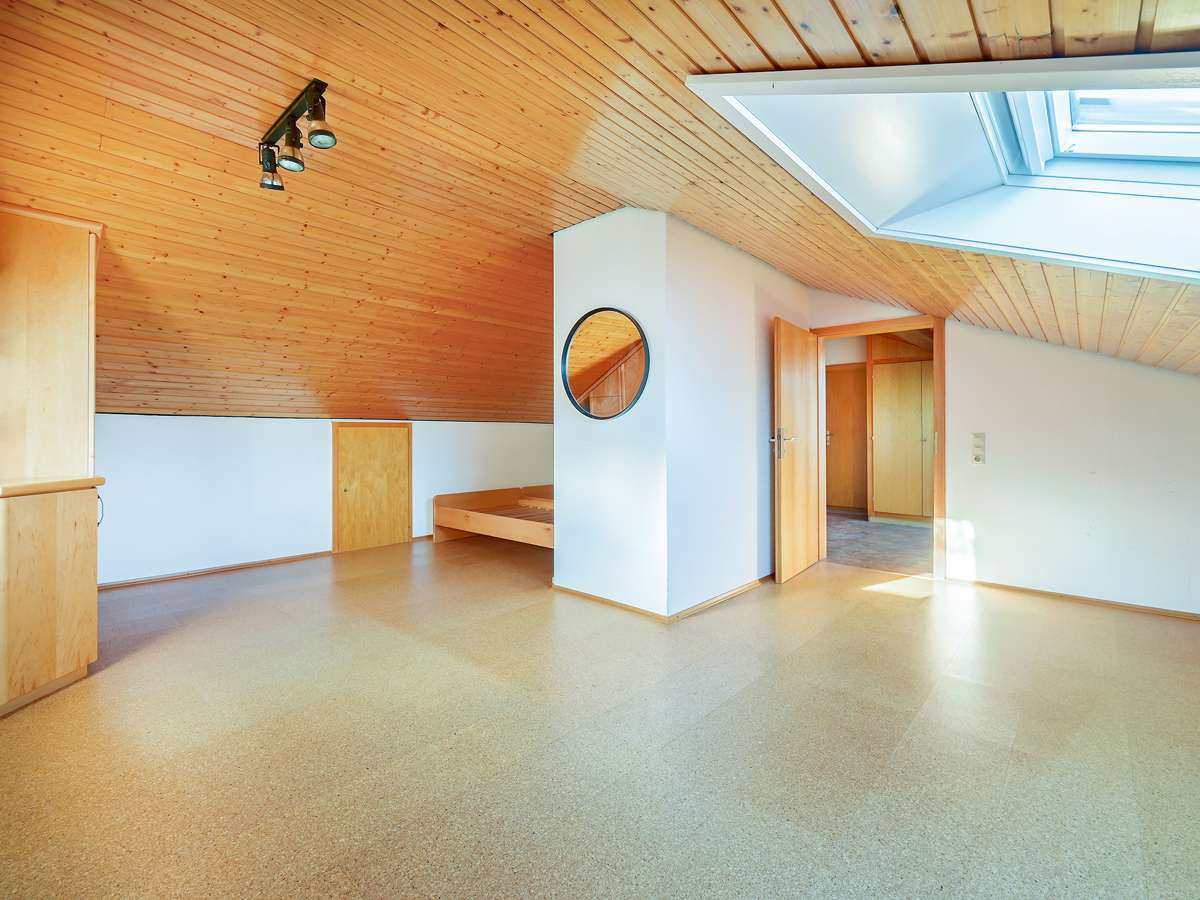 Immobilie in Malsch - Ein Zuhause mit Zukunft: Großzügiges Zweifamilienhaus mit Charme, Scheune und viel Raum zum Leben - Bild 10