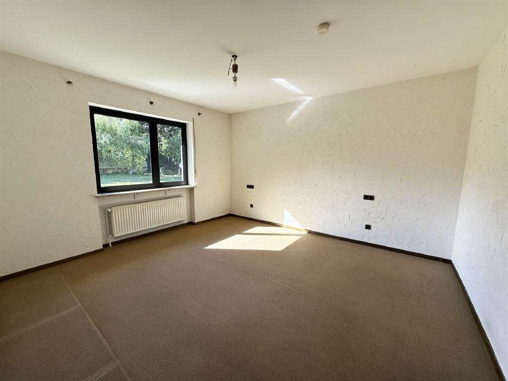 Immobilie in Geisenheim - Großzügiges 1-2 Familienhaus mit Terrasse und schönem Garten - Bild 5