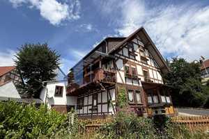 Tradition trifft Raumvielfalt - Großes Wohnhaus mit Einliegerwohnung und Gartenidylle – Schwalm-Eder-Kreis – Vorschaubild 2