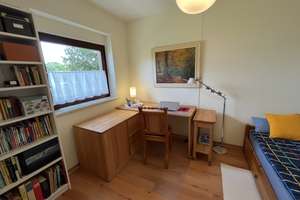 Gemütliches und gepflegtes Zuhause mit Gartenparadies zur Sonne und hervorragender Infrastruktur – Die vollständige Adresse der Immobilie erhältst du vom Anbieter., 22949 Ammersbek – Vorschaubild 9