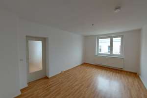 *Die Treppen hoch zur neuen Wohnung* – Danzstr. 2, 39104 Altstadt, Magdeburg – Vorschaubild 6